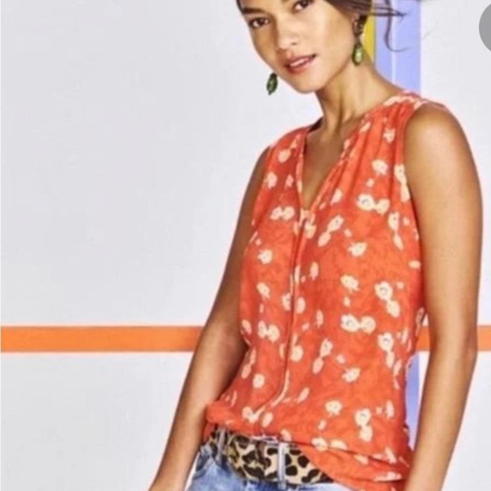 CAbi 100% Polyester Sleeveless Blouse Item # 5550